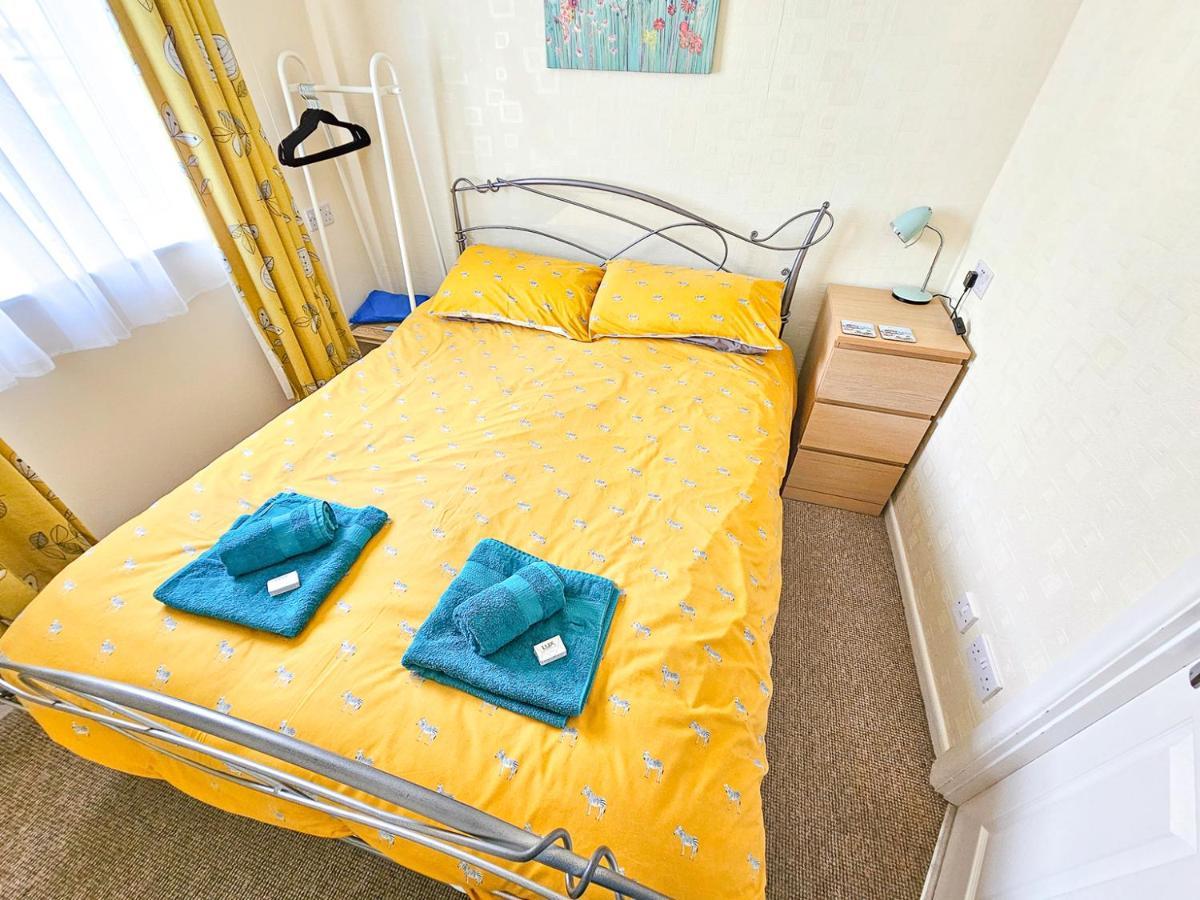 Dart Haven - Cheerful Holiday Bungalow In Galmpton Екстер'єр фото