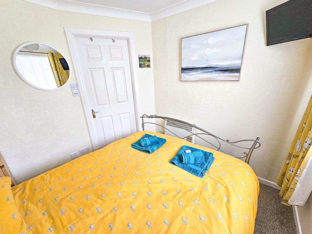 Dart Haven - Cheerful Holiday Bungalow In Galmpton Екстер'єр фото
