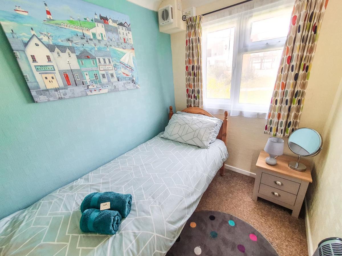 Dart Haven - Cheerful Holiday Bungalow In Galmpton Екстер'єр фото
